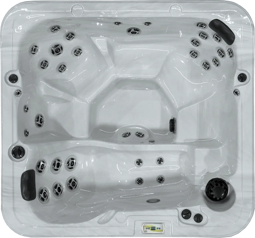 GL635L hot tub top view