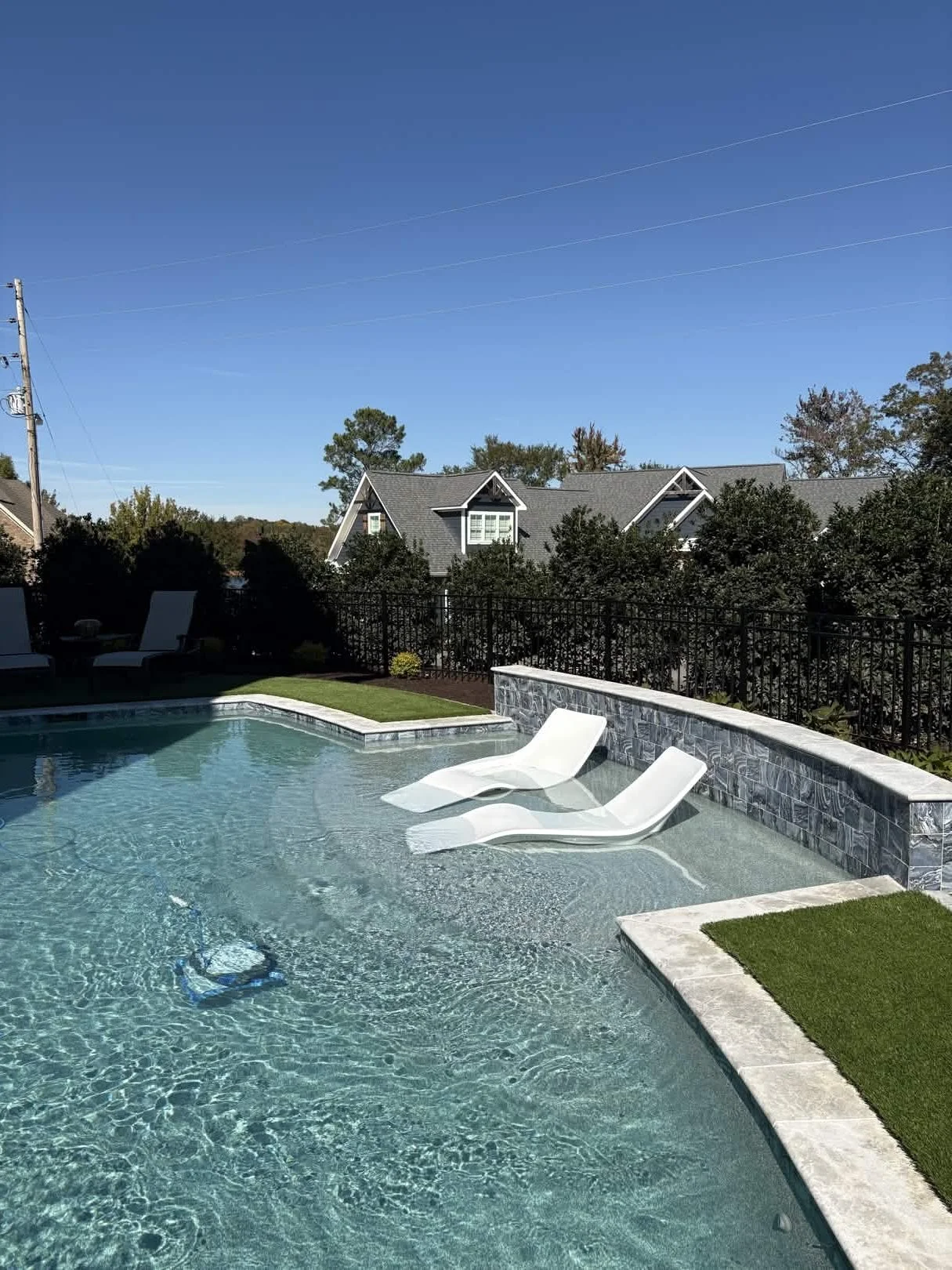 Custom gunite pool