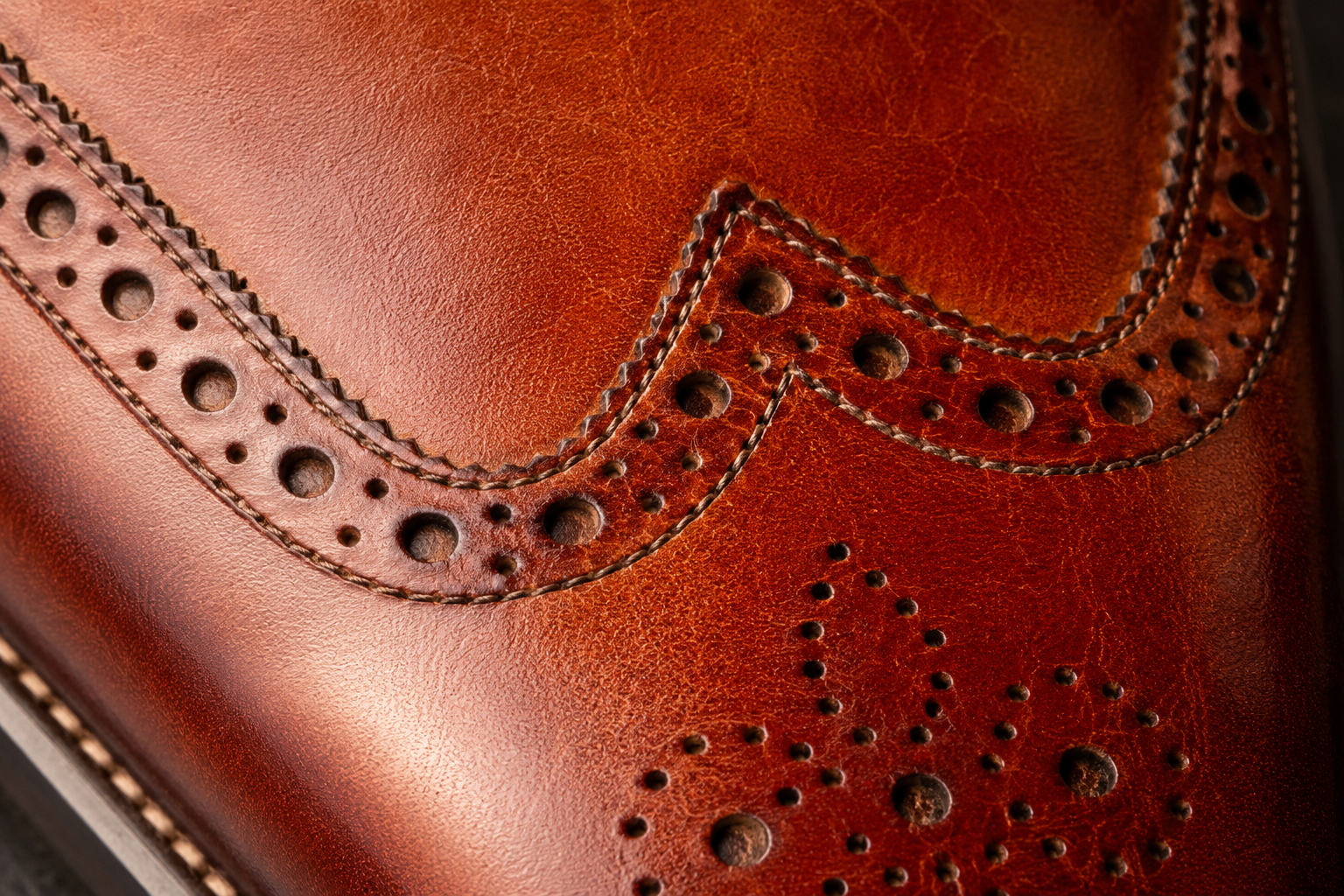 Wingtip W-seam + brogue macro