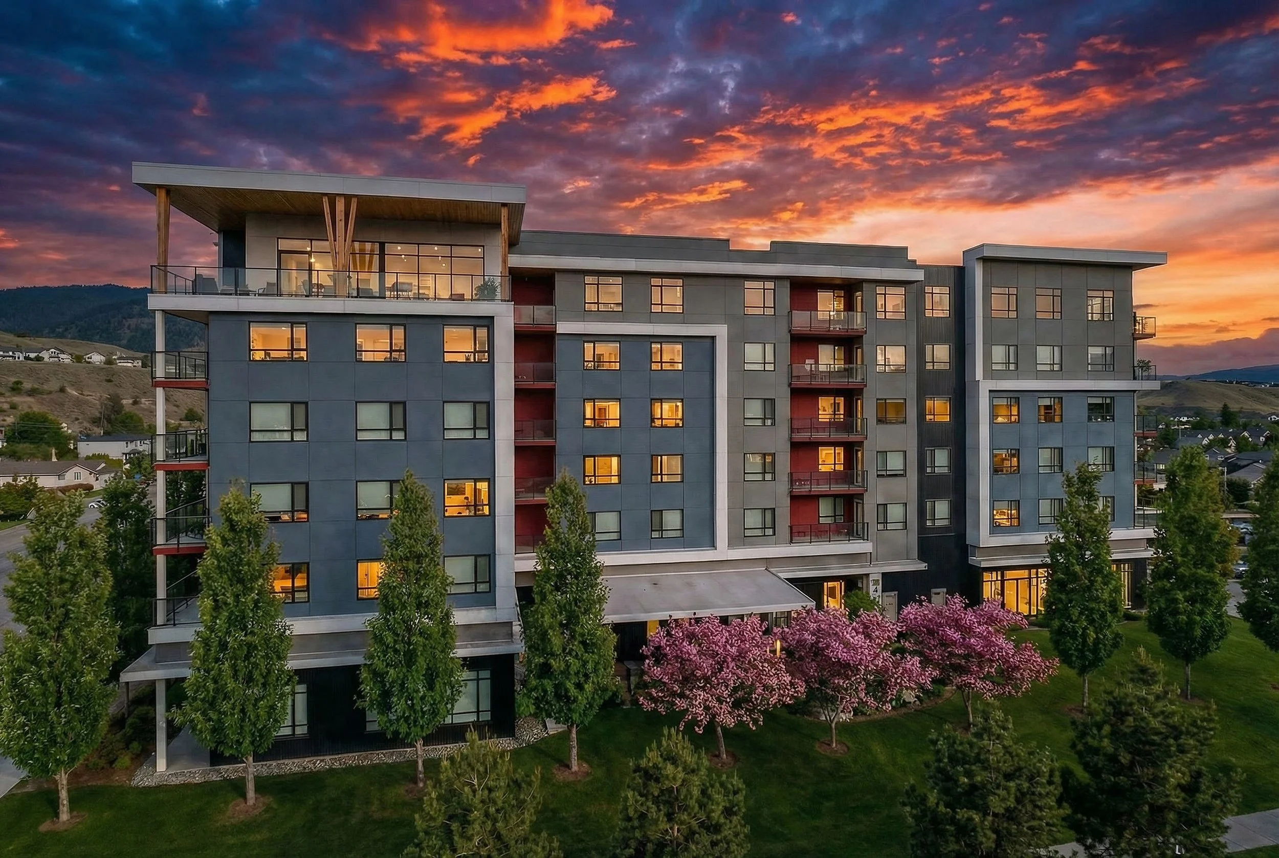 Three Robins Salmon Arm rendering at dusk