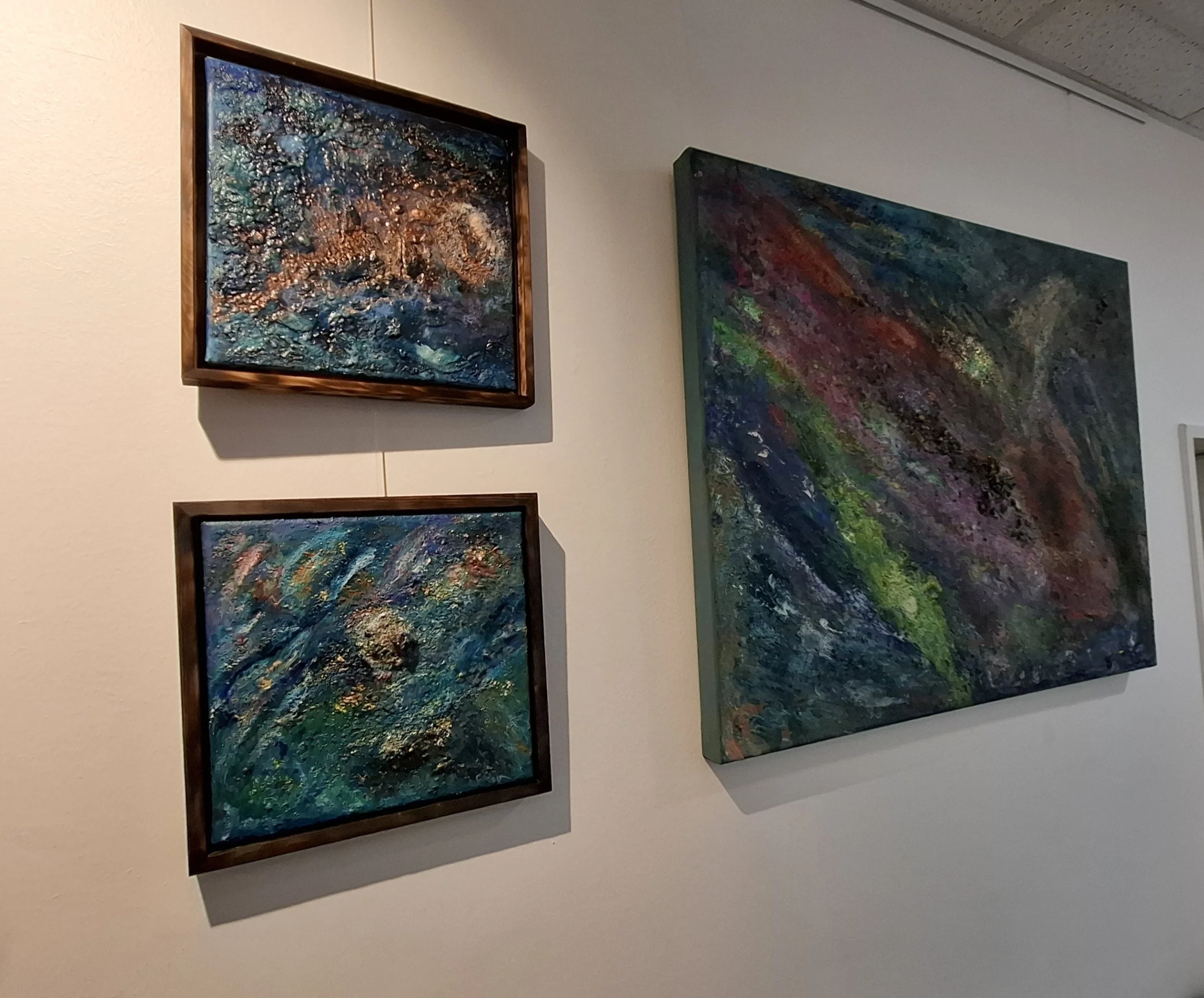 Impact der Sedimentströme von Markus Willems – galerieansicht, abstrakte Mixed-Media-Strukturkunst, 100 × 80 cm