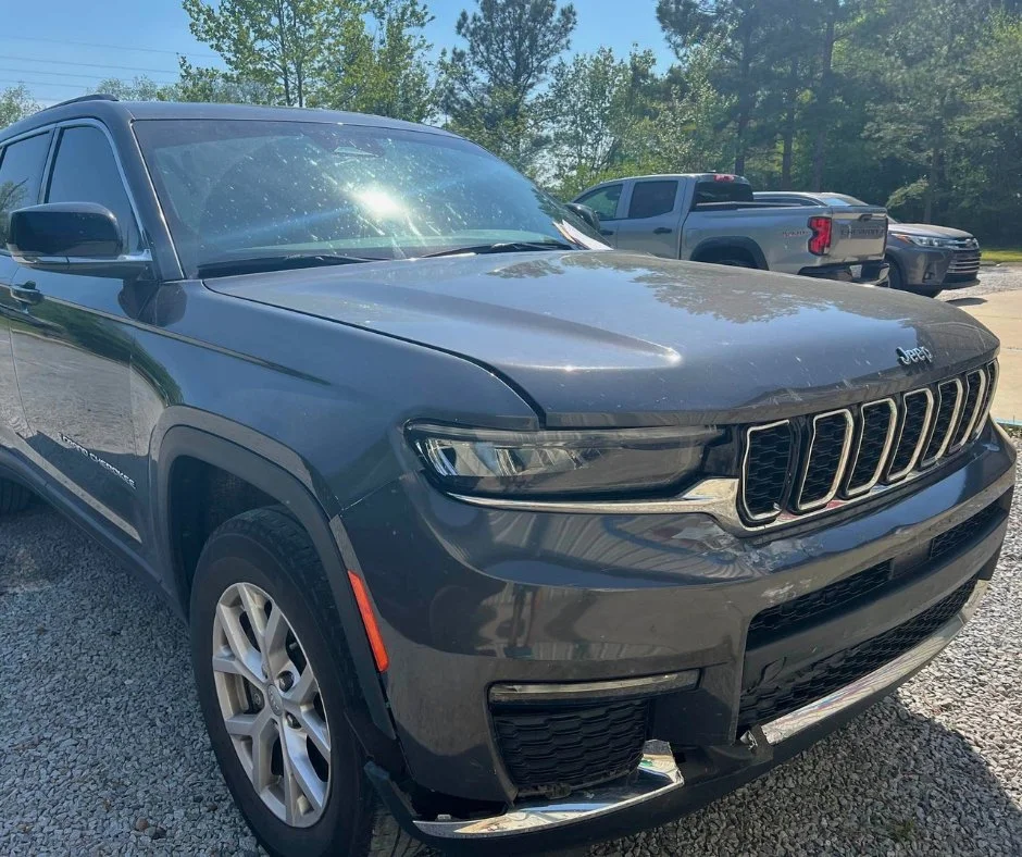 Jeep Grand Cherokee Bumper Repair — before
