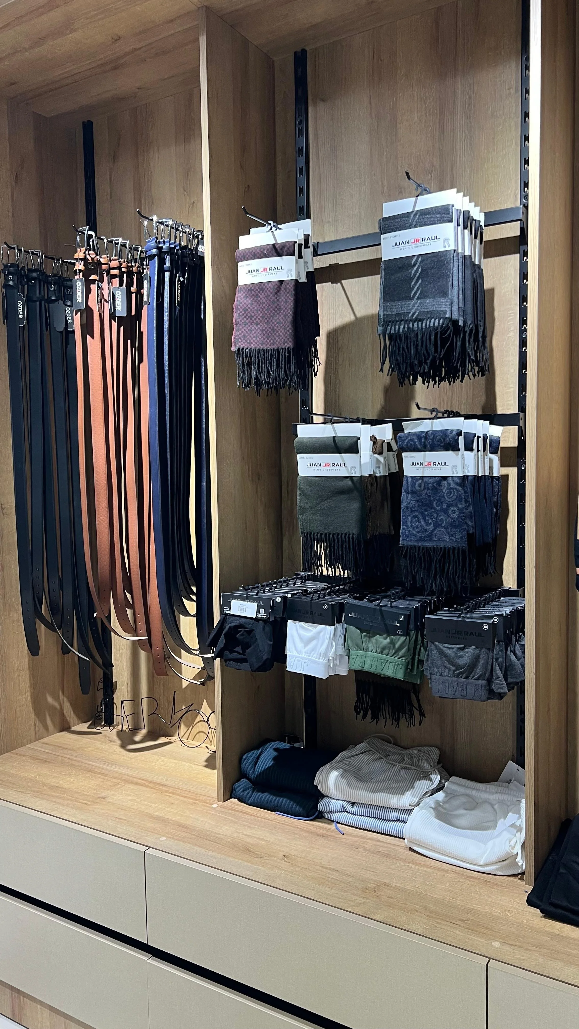 Hermoso — completed shop