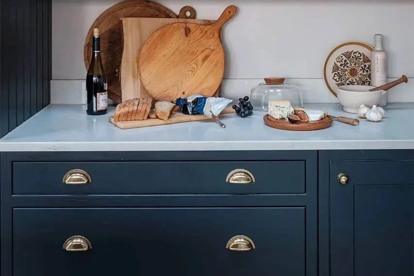 True in-frame kitchen style