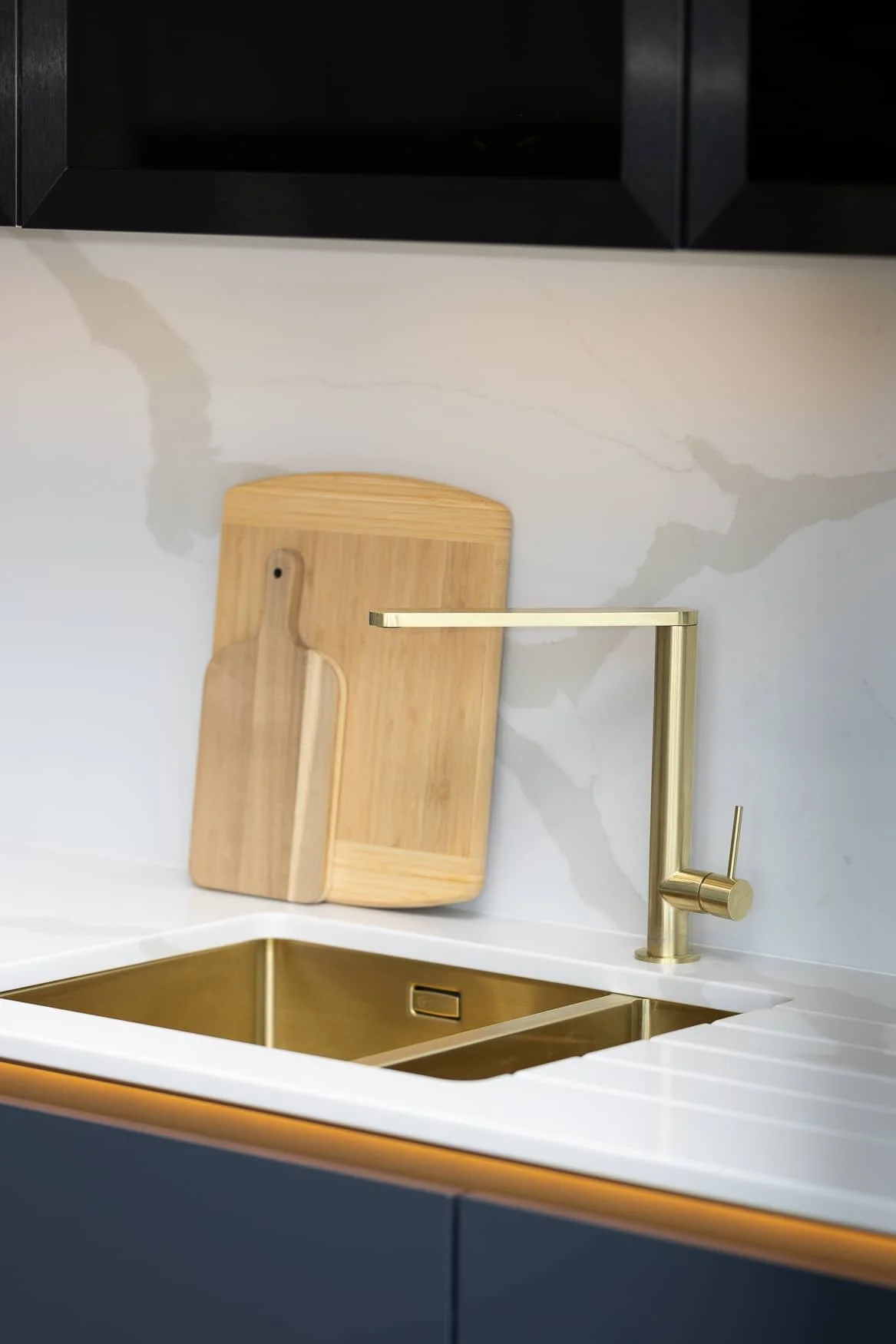Undermount sinks