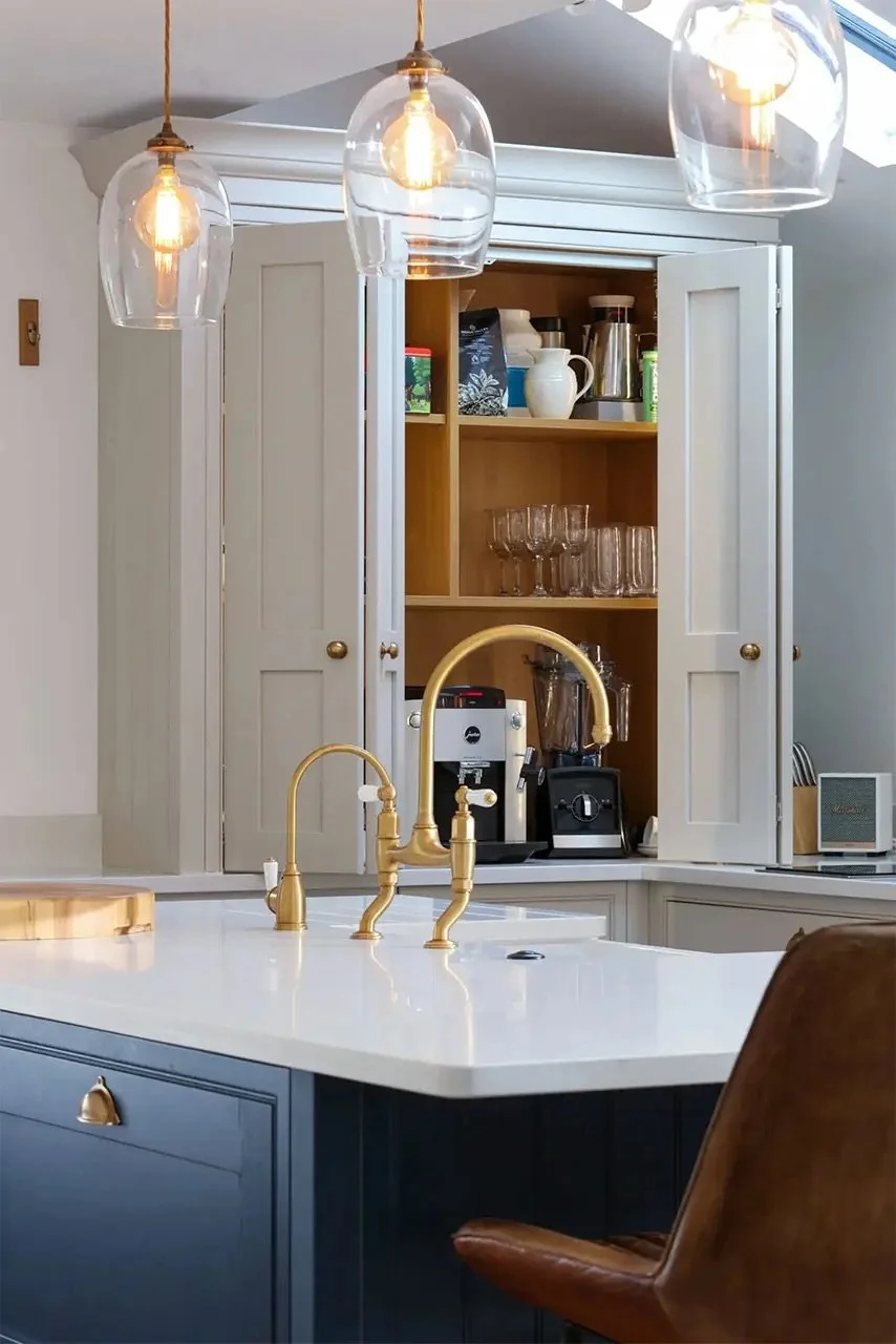 Finish, form and kitchen style