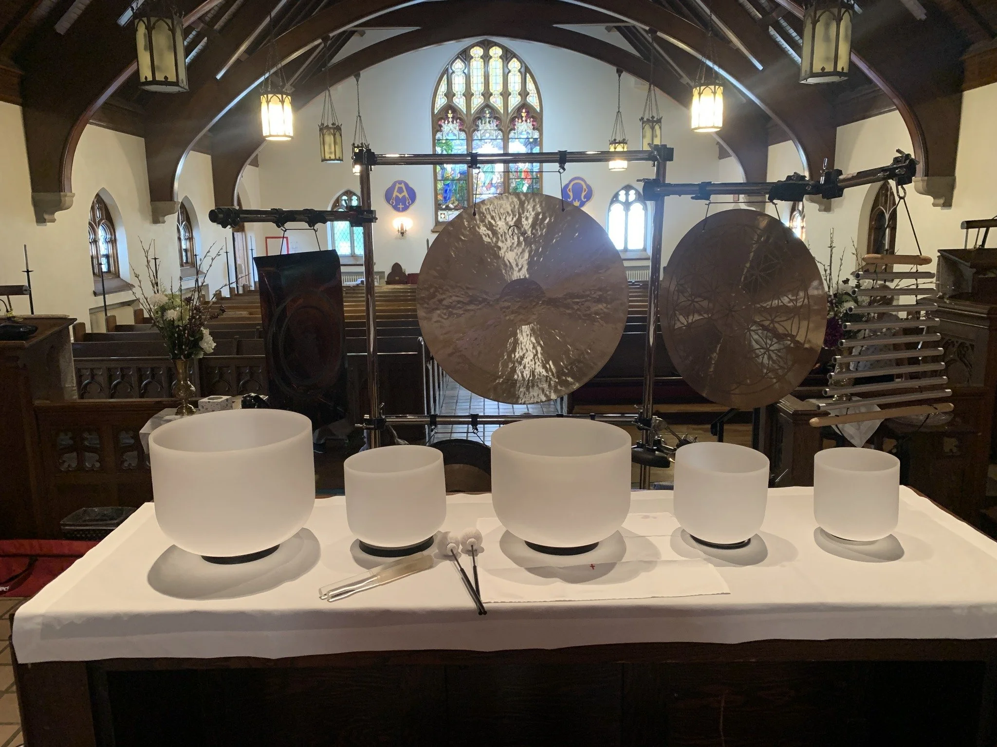 Gongs and singing bowls