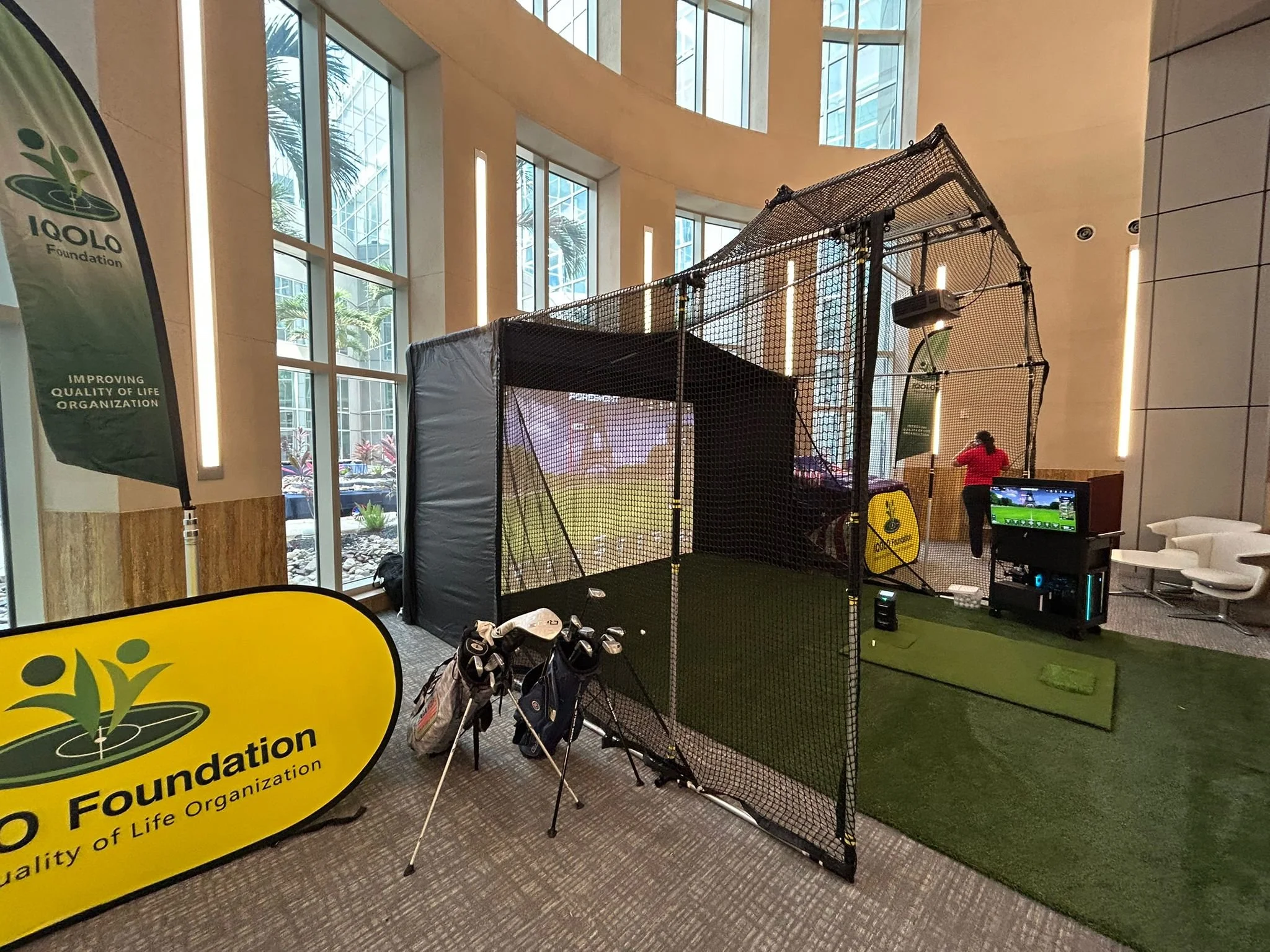 IQOLO Mobile Lab