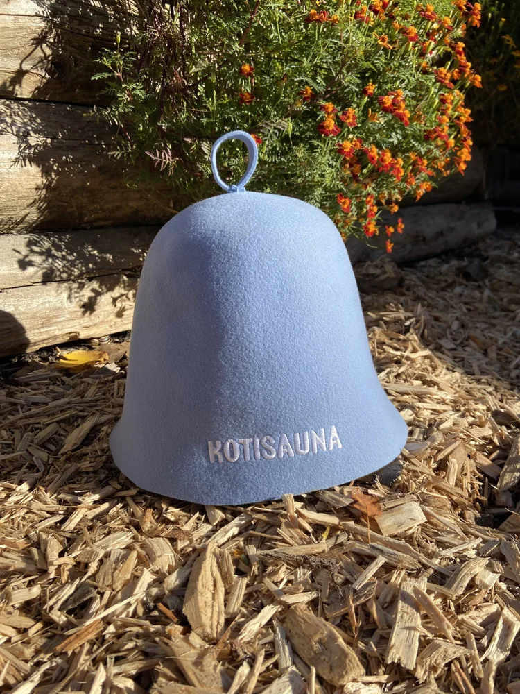 The sky blue Kotisauna sauna hat