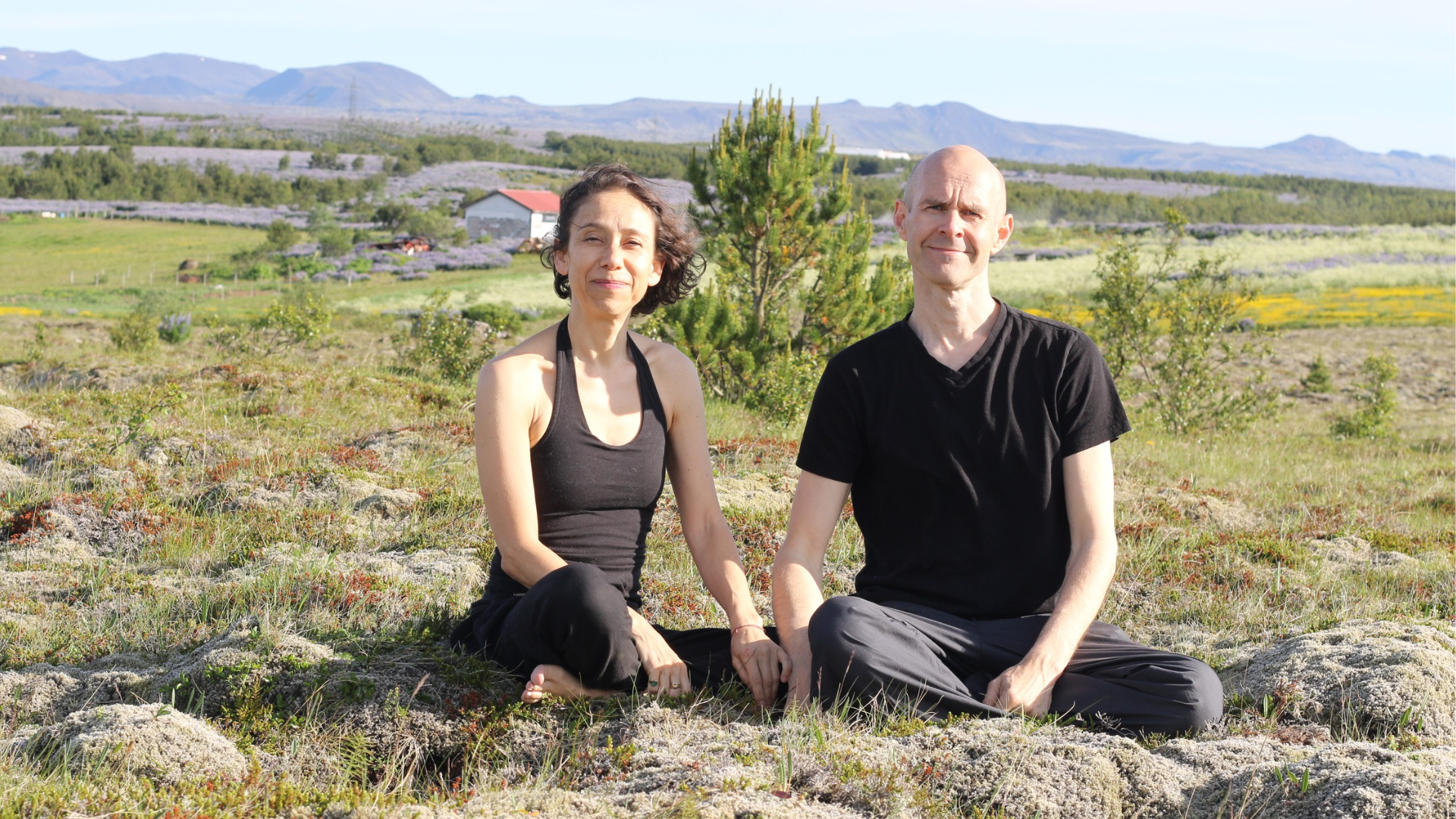 Gummi og Talya – jógakennarar hjá Art of Yoga.