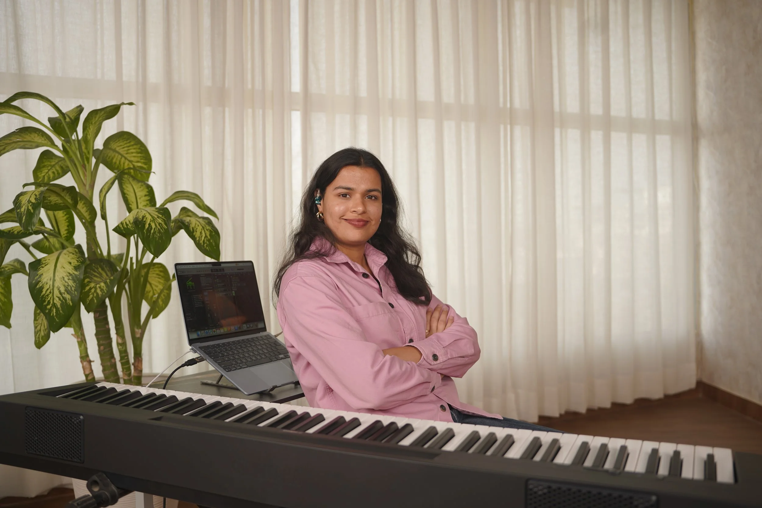 Gauri, Pianoroom instructor
