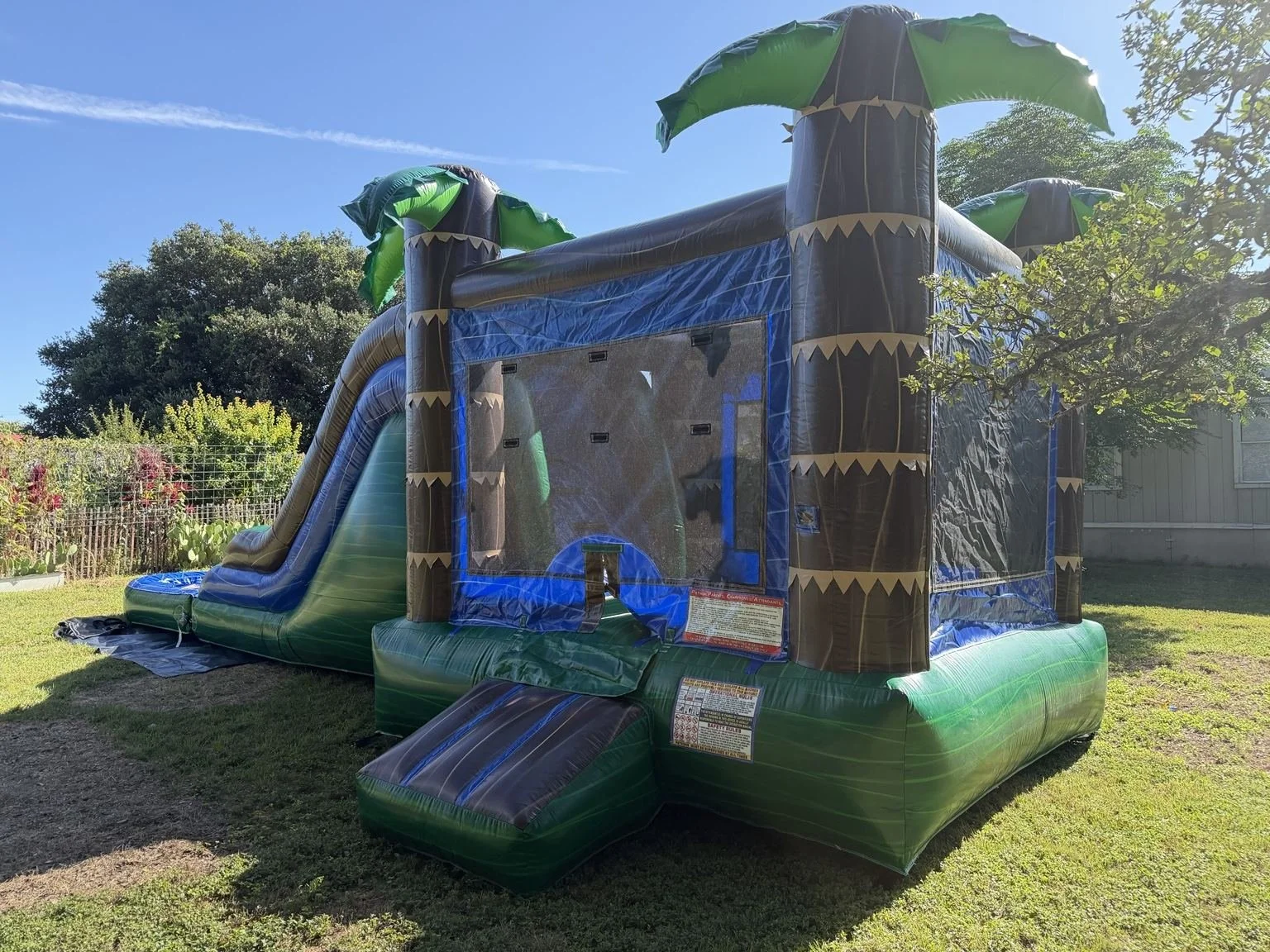 Palm Paradise Combo at an HCCR outdoor party setup.