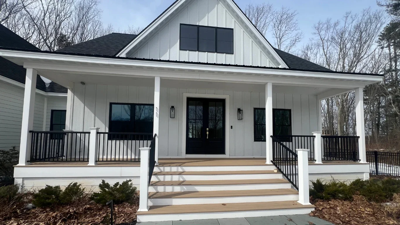 Custom Highland Deck Co. porch and deck project