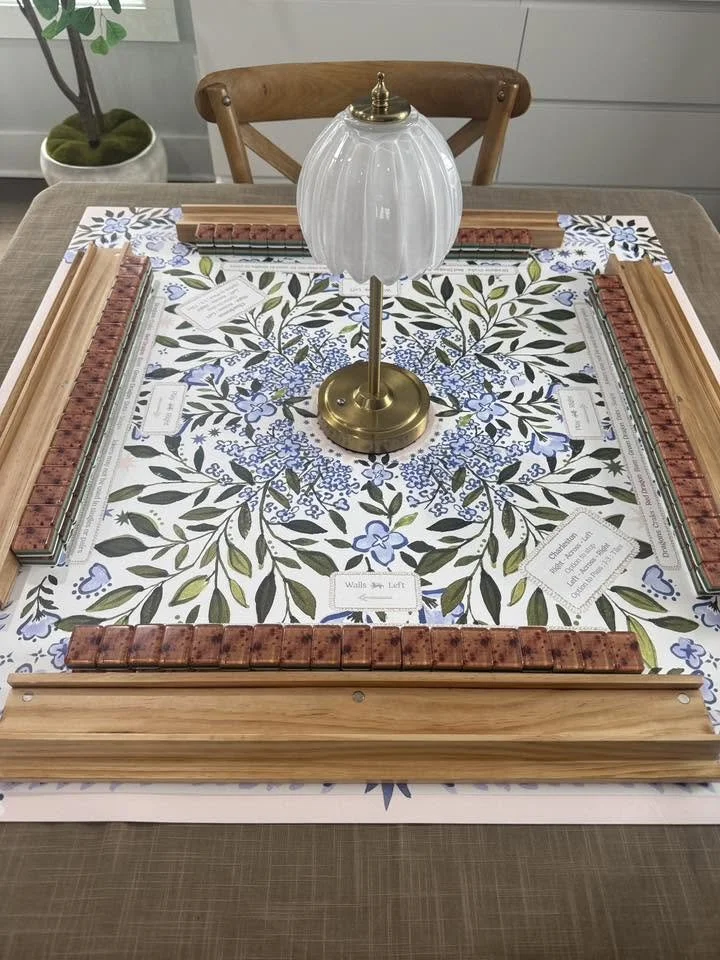Oh My Mahjong Heritage mahjong tiles at the table: Heritage at my table