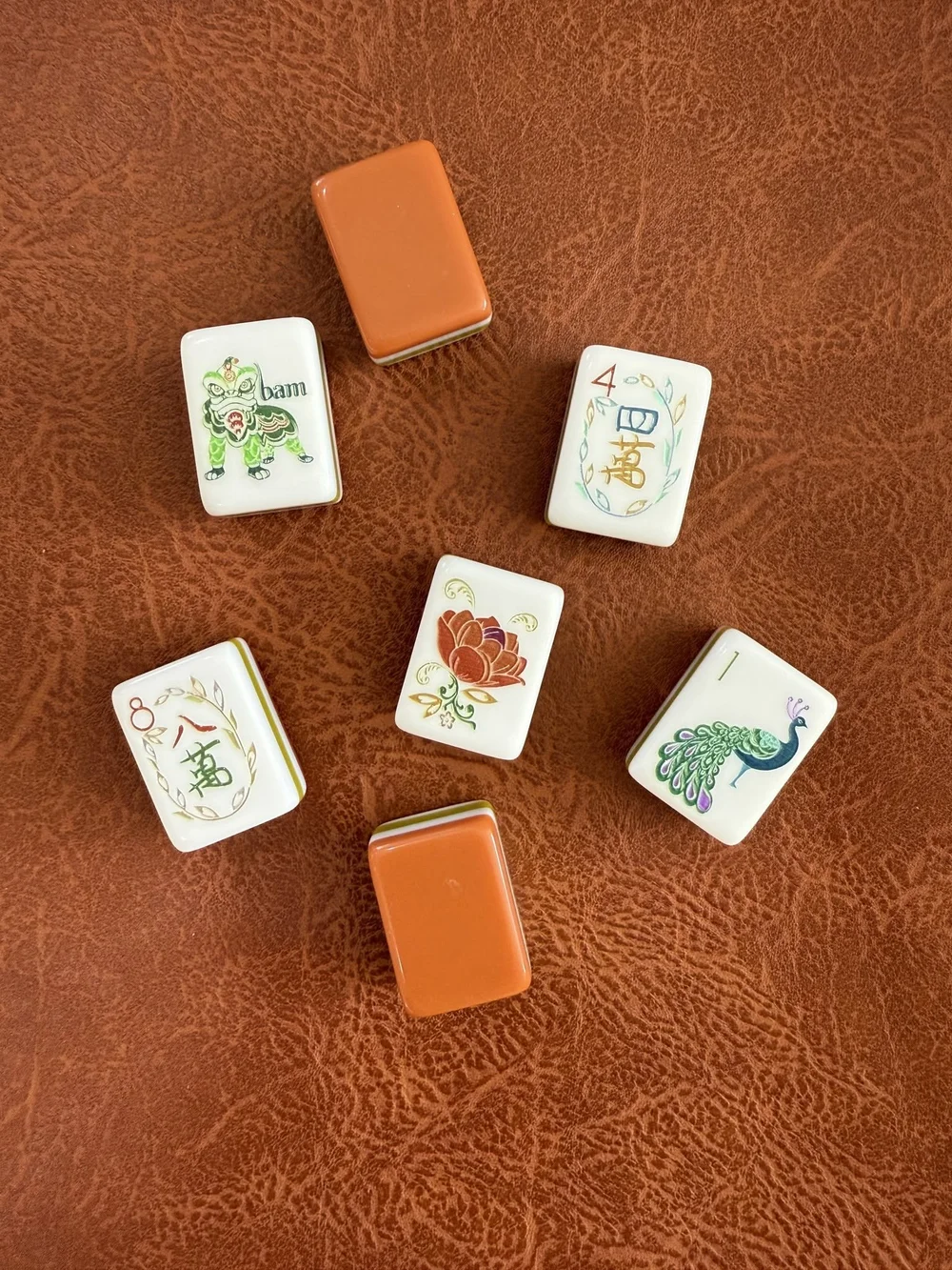 Oh My Mahjong Sierra mahjong tiles at the table: Sierra at my table