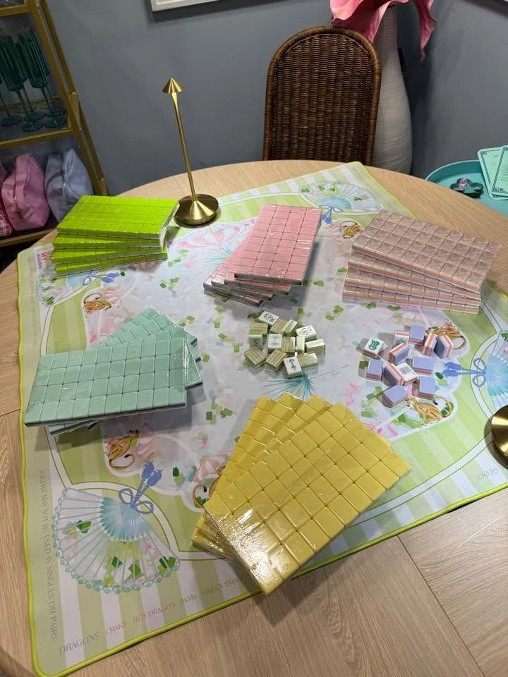 Oh My Mahjong Luminaire mahjong tiles at the table: Luminaire at Anne Pearson's table · shared in the Mahj Matchmaker group
