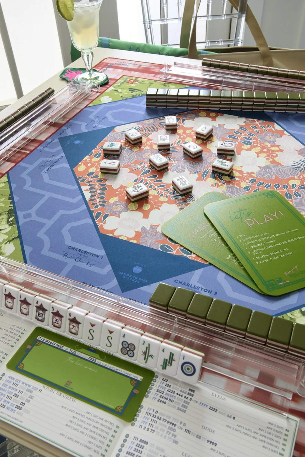 Oh My Mahjong Drake mahjong tiles at the table: Drake on the Oh My Mahjong Sedona mat · photo: Oh My Mahjong