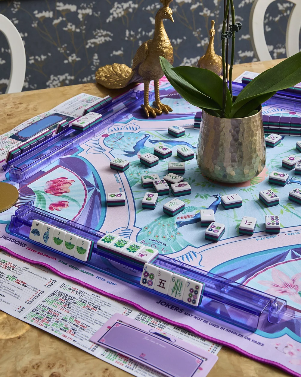 Oh My Mahjong Gemma mahjong tiles at the table: Gemma on the Oh My Mahjong Amethyst mat · photo: Oh My Mahjong