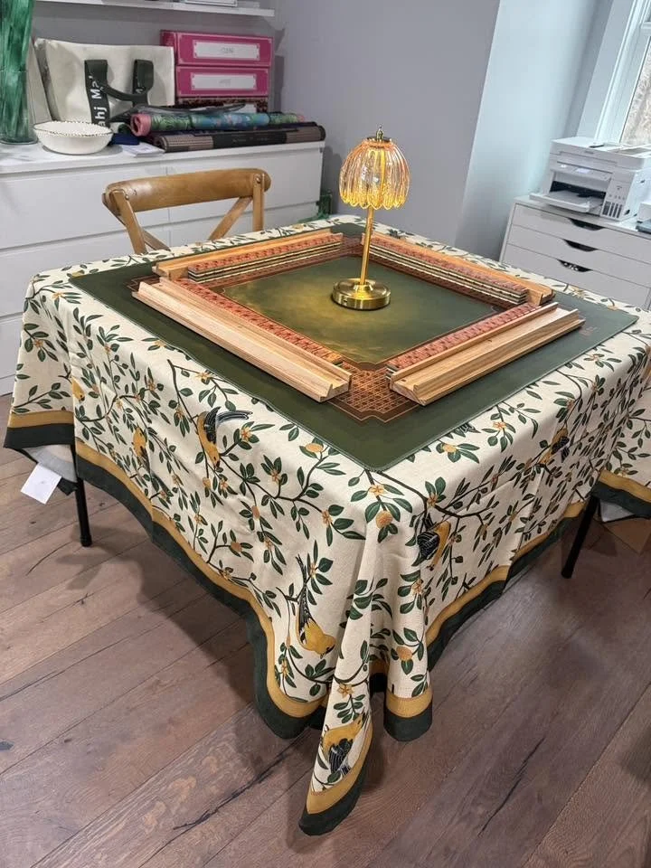 Oh My Mahjong Heritage mahjong tiles at the table: Heritage at my table