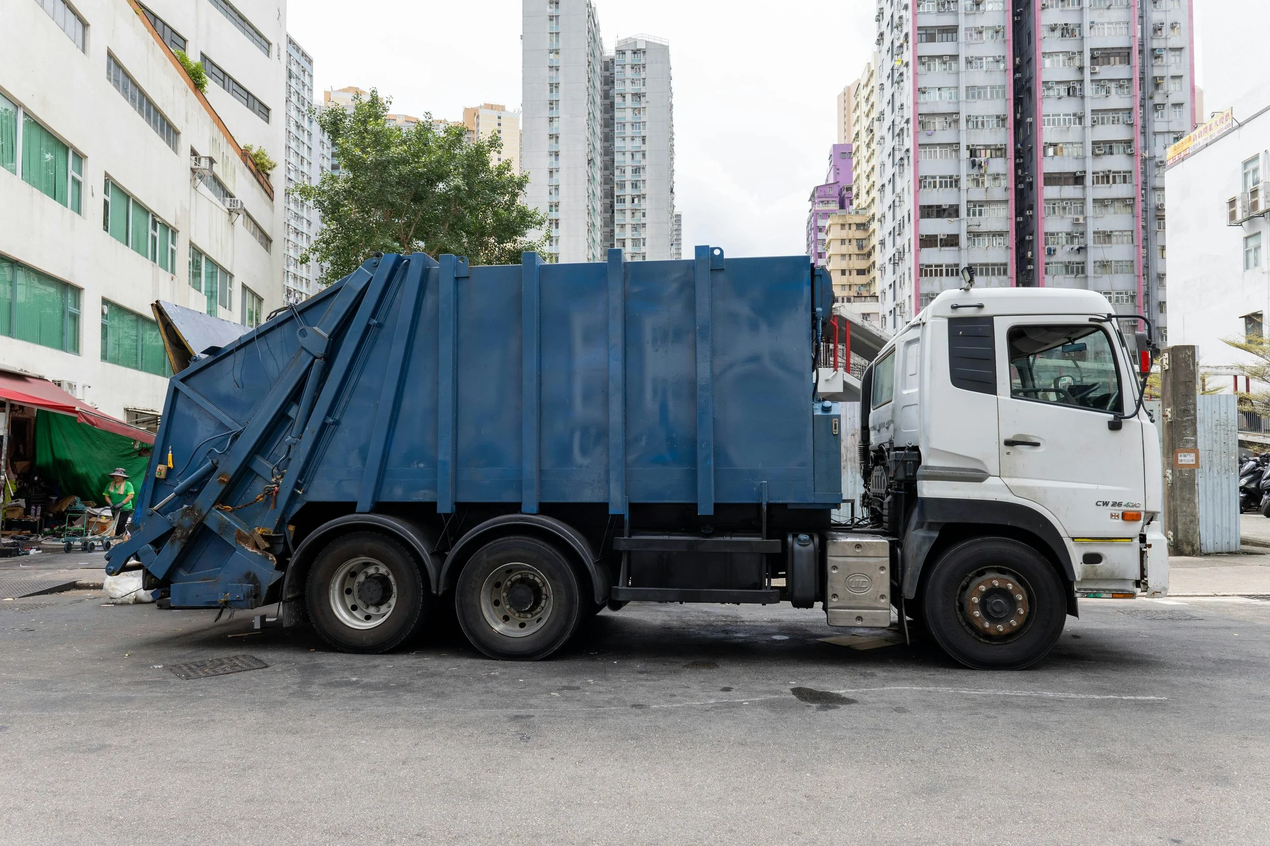 Real-time fleet intelligence module with live GPS tracking