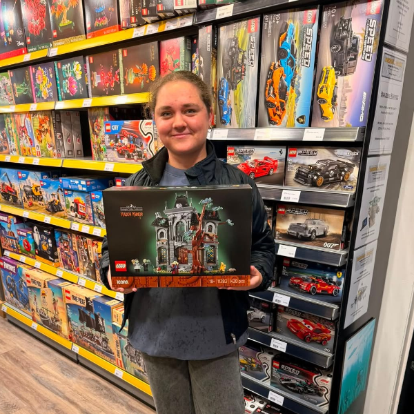 DealZap subscriber collecting the LEGO Mayor Manor set, won on DealZap, from Rebel Brix in Guernsey