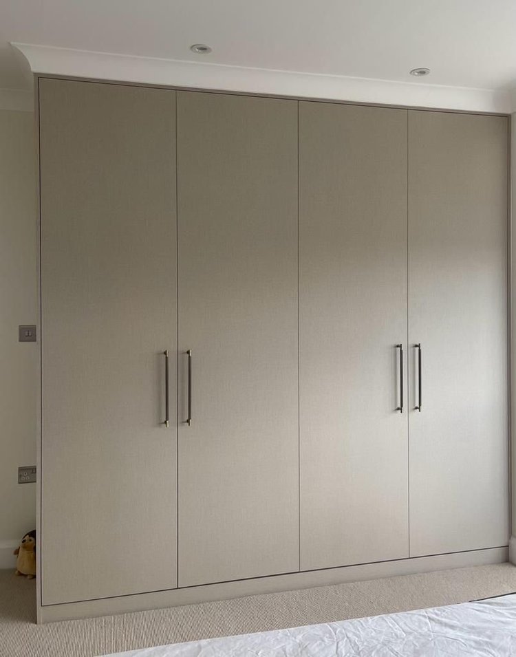 Built-in wardrobe in Wimbledon by RELM Interiors