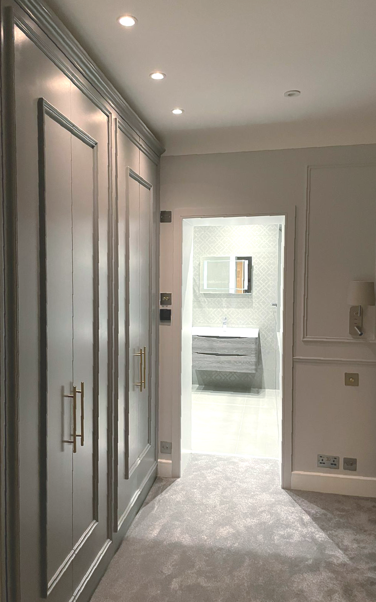 Wardrobe in Wimbledon by RELM Interiors