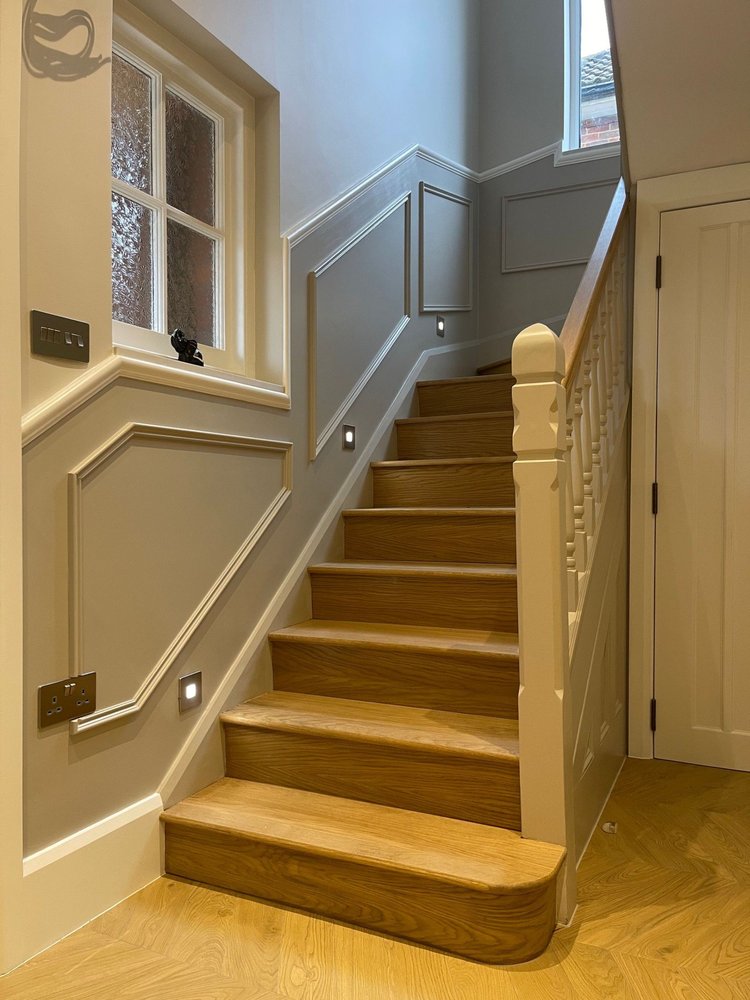 Hallway & staircase in Morden by RELM Interiors