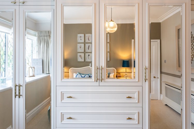 Panelled wardrobe in Barnes by RELM Interiors