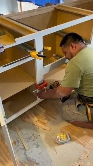 Cabinet Fitting & Refacing DM Home Improvement