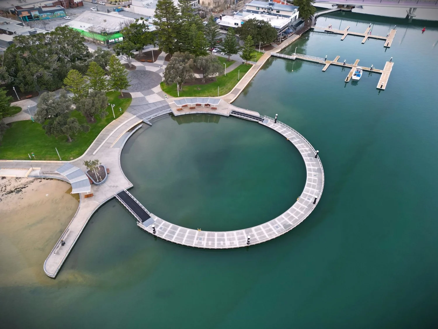 Aerial of the Mandurah foreshore and its circular jetty