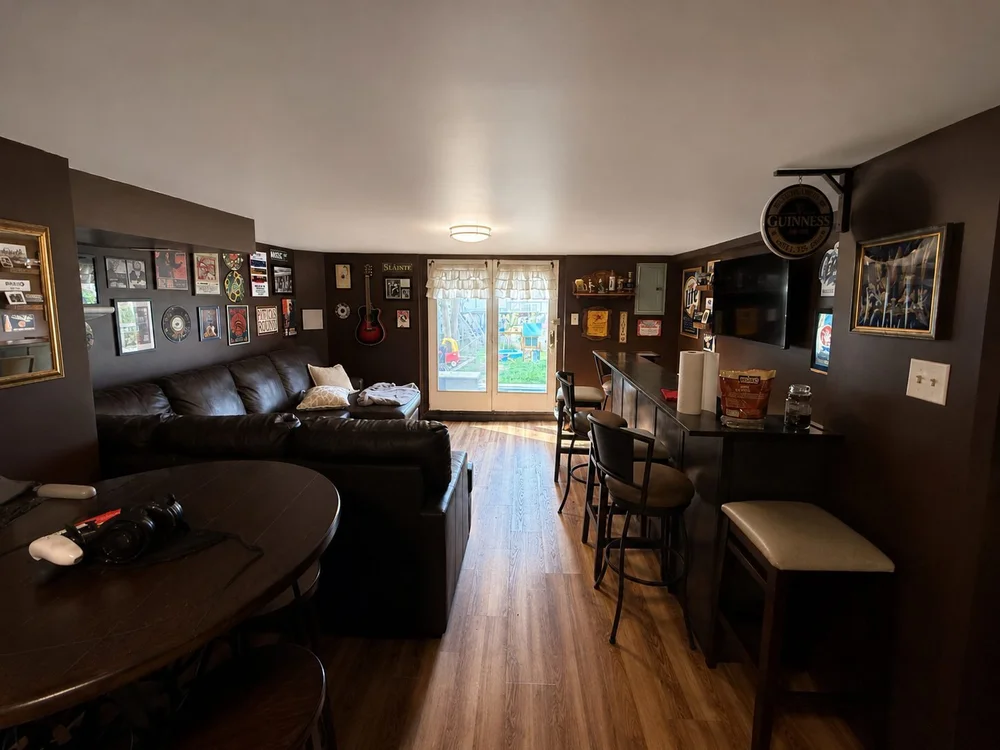 Finished basement lounge and bar area by JMJ Home Remodeling in Northeast Philadelphia