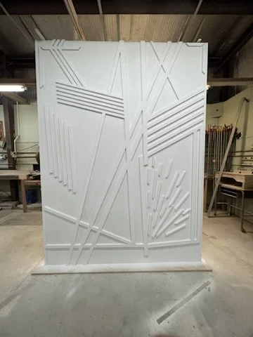 White finish applied to the diagonal and linear pattern