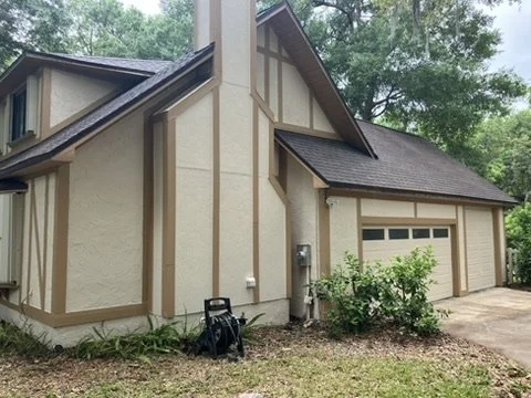 Side elevation and chimney with contrasting trim