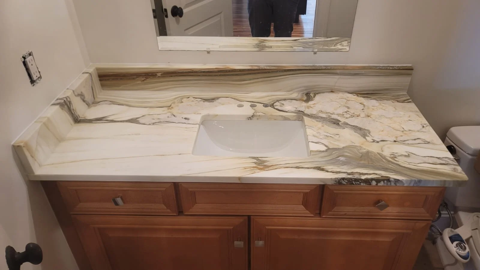 Bathroom Onyx Countertop