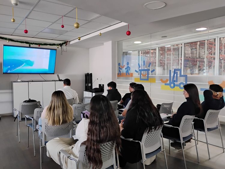 Participantes de un programa de liderazgo en una organización