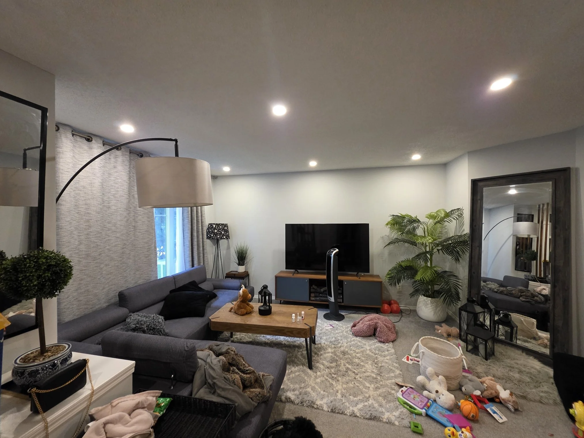 Real living room pot lights Edmonton