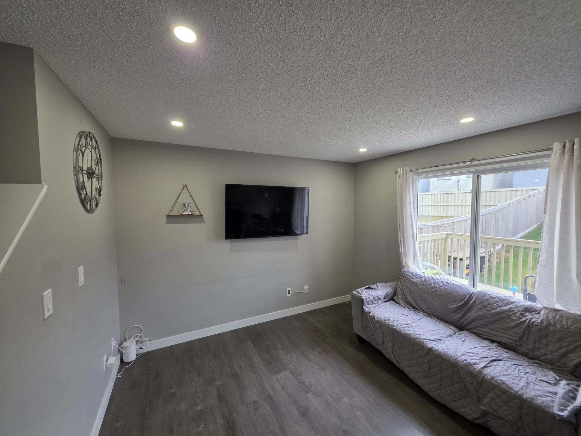 Living room pot lights Edmonton