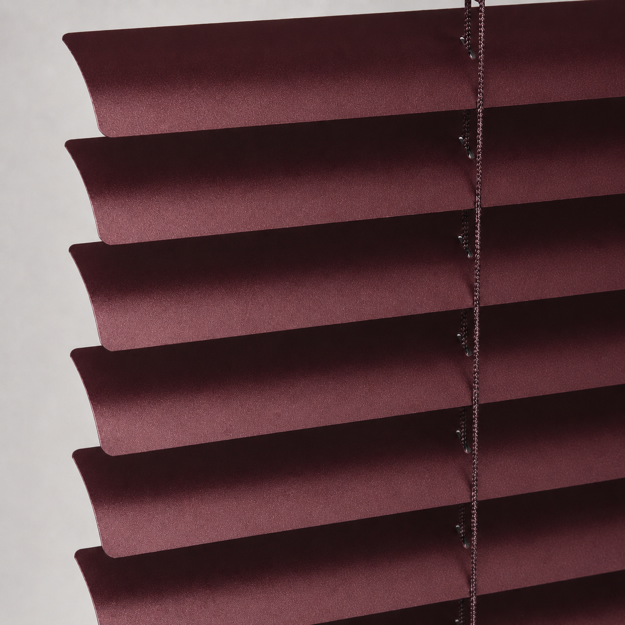 VELORA Maroon A2638