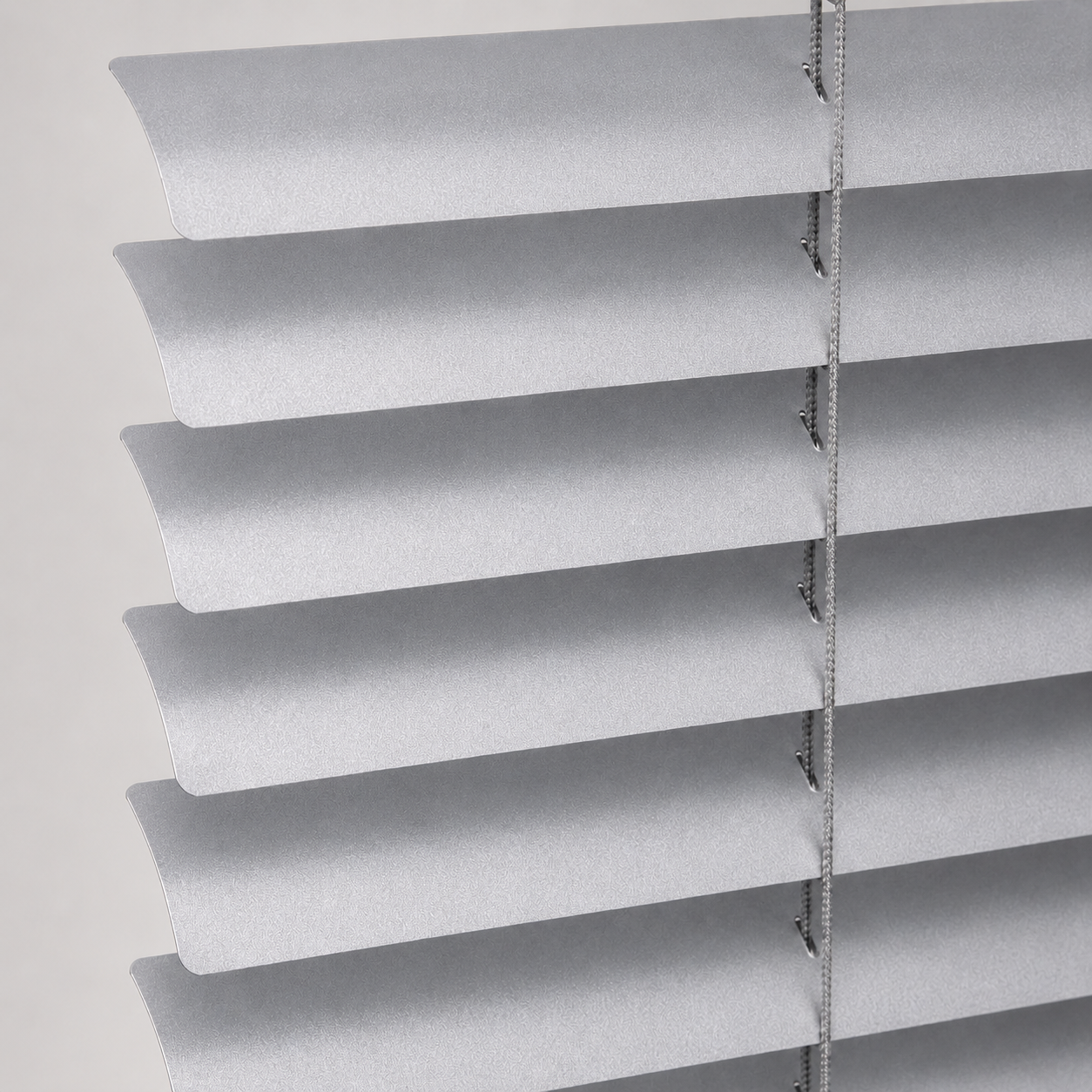 VELORA Matte Silver A2600