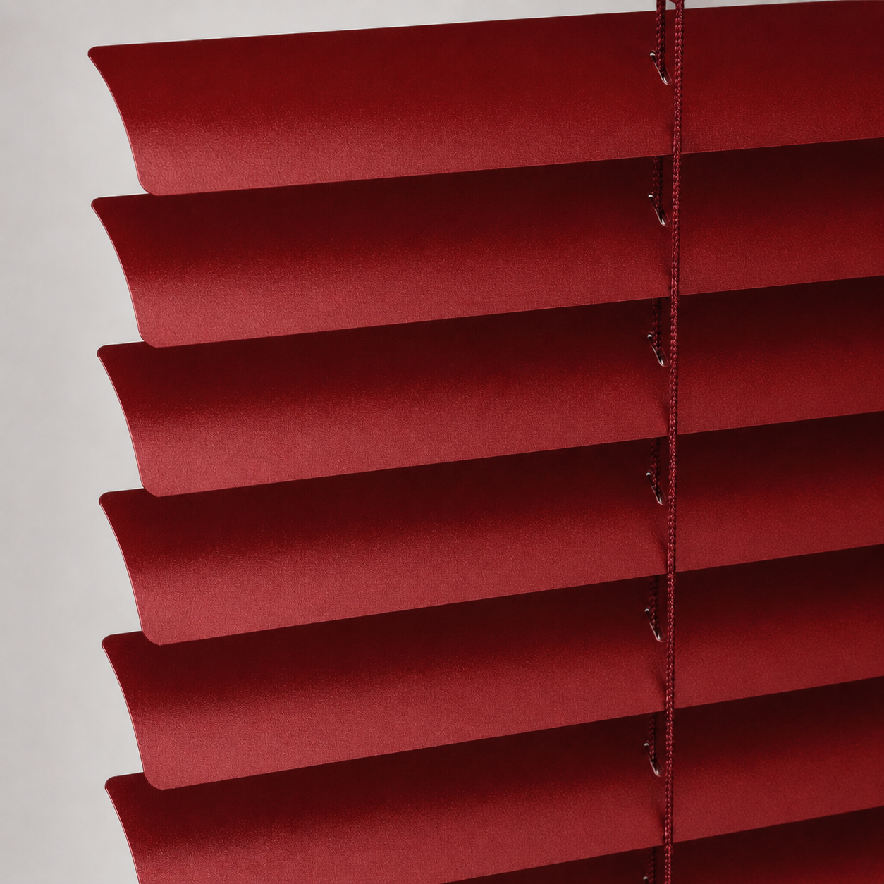 VELORA Red A6021