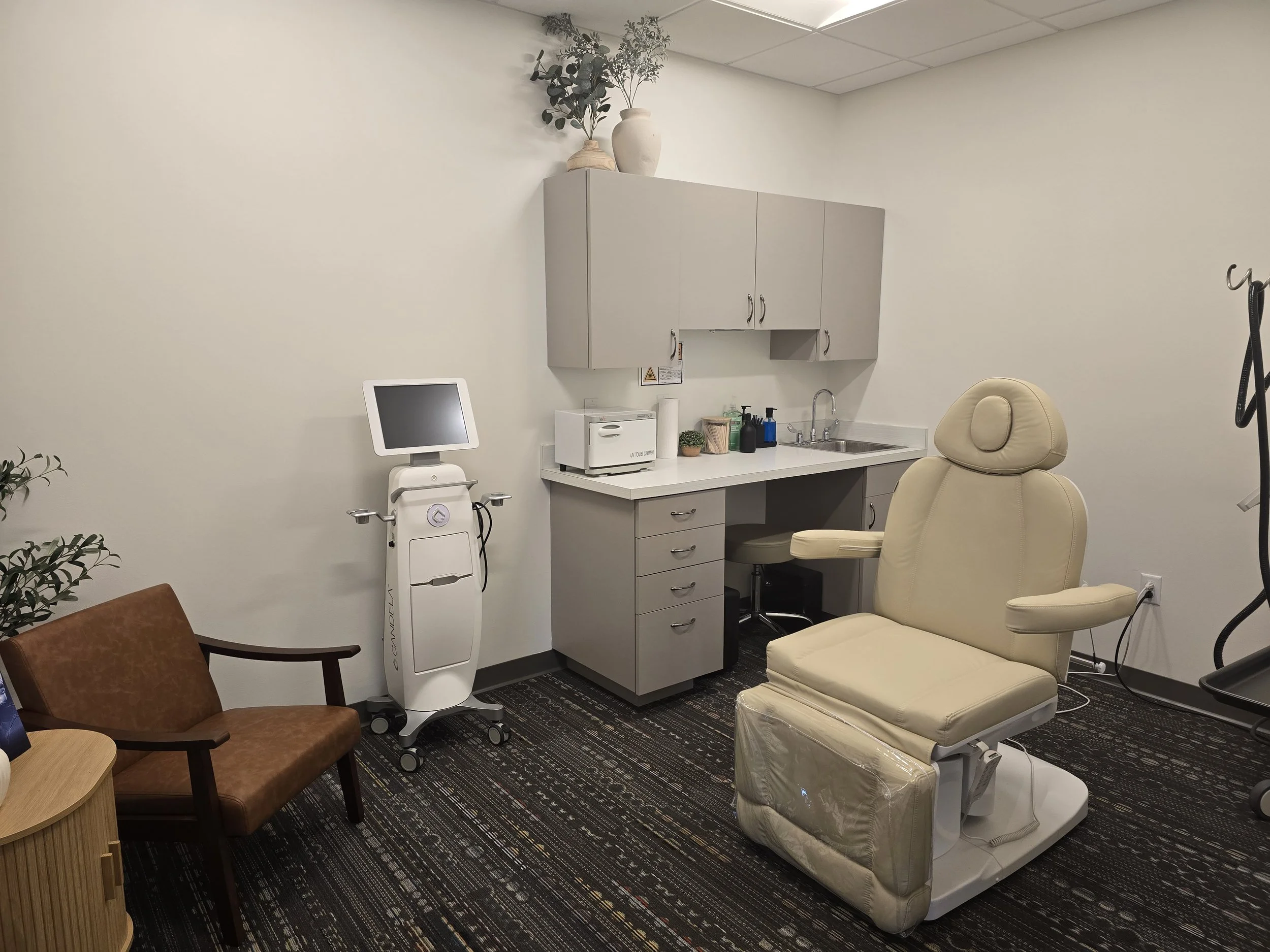 A thoughtfully arranged treatment room at SkanWell in Camillus