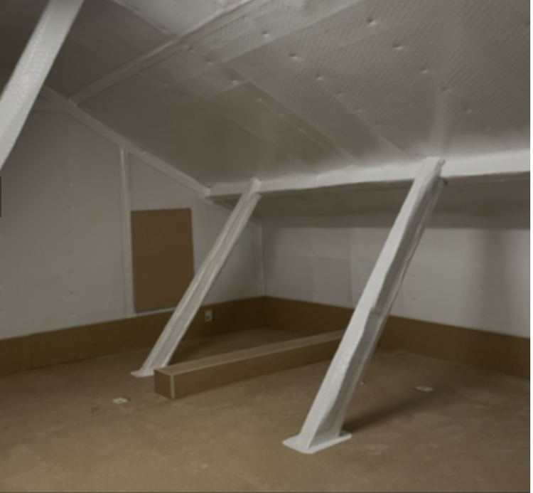 Dust-proofed attic storage room