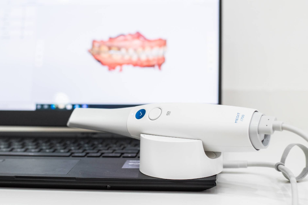 Digital dental technology at Denta-line