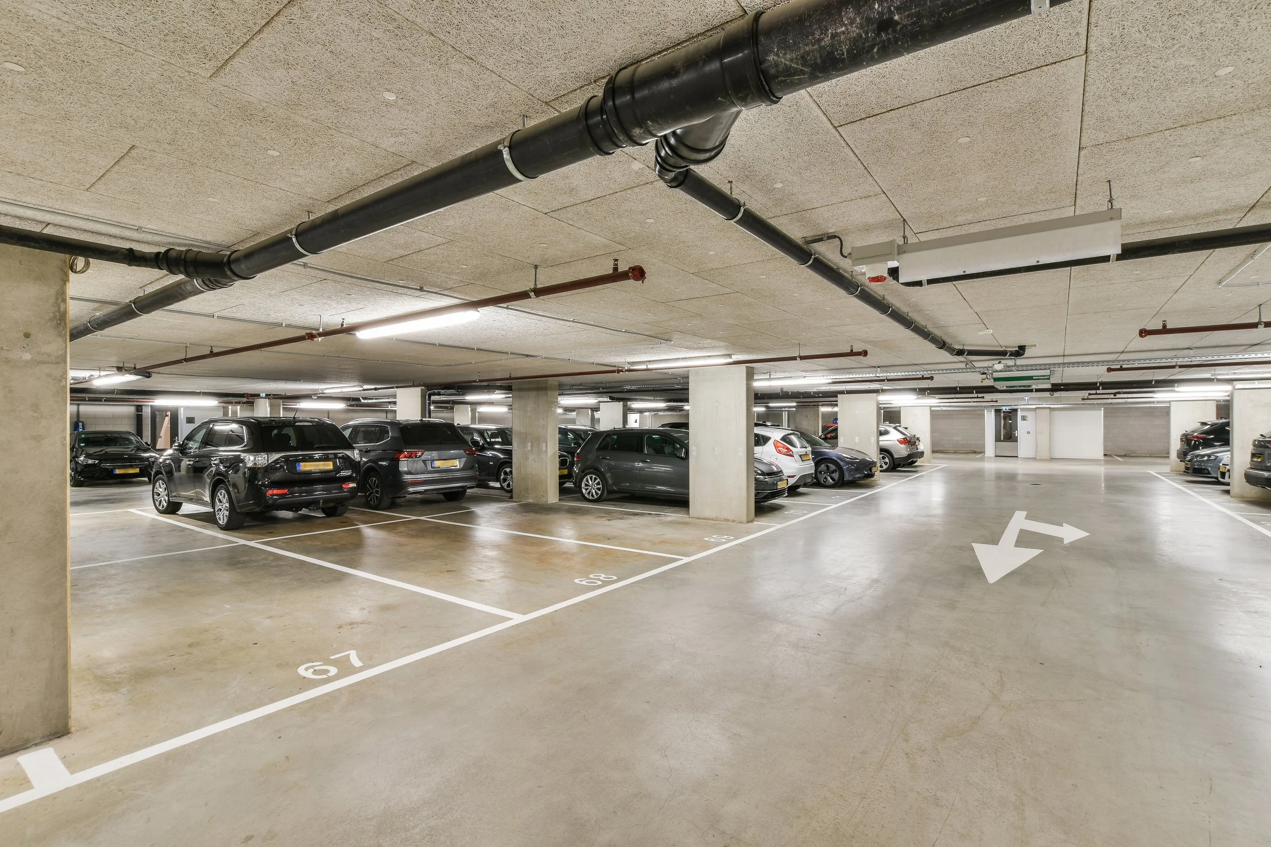 Commercial Floor