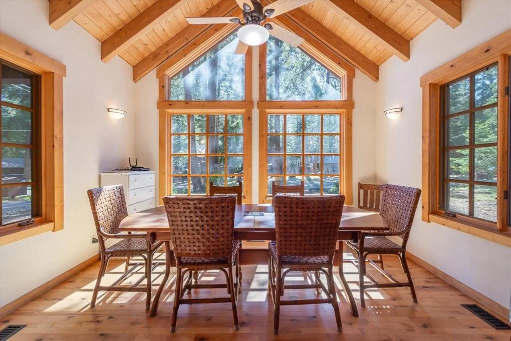 7266 5th Ave dining room