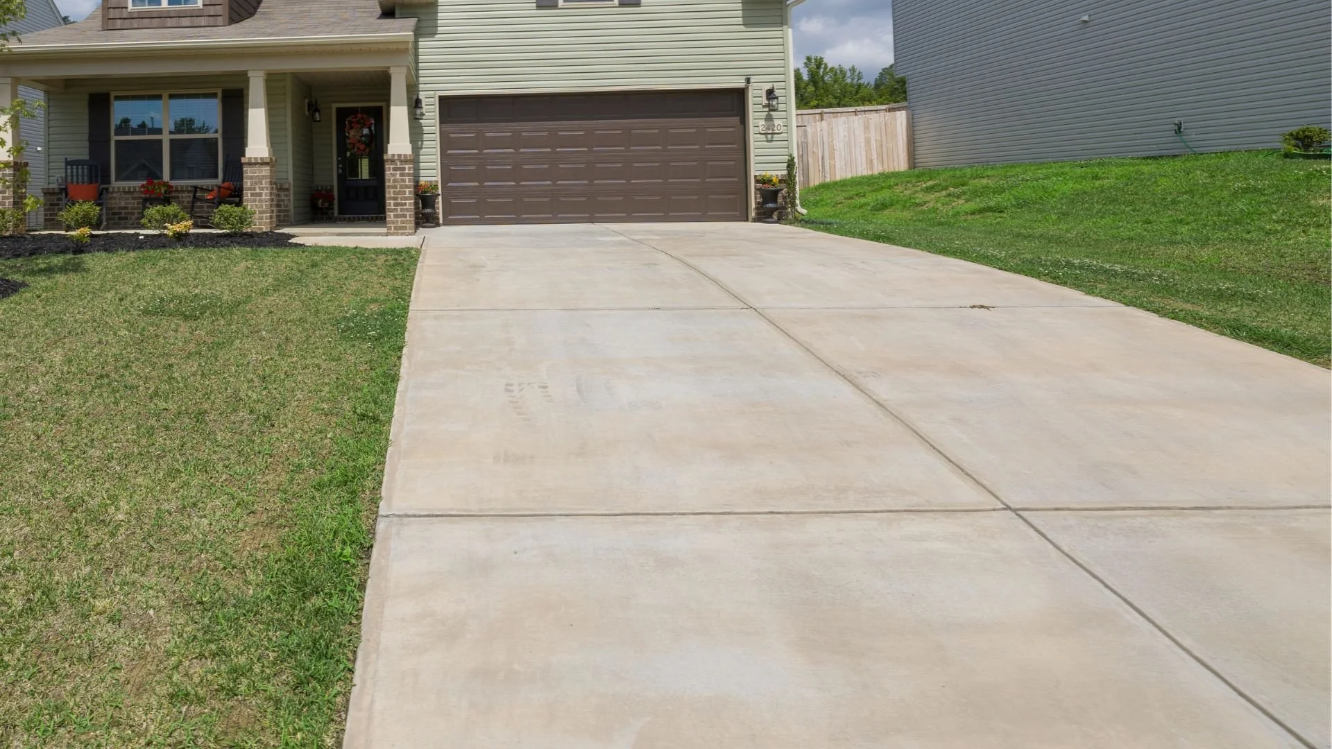 Driveway leveling service