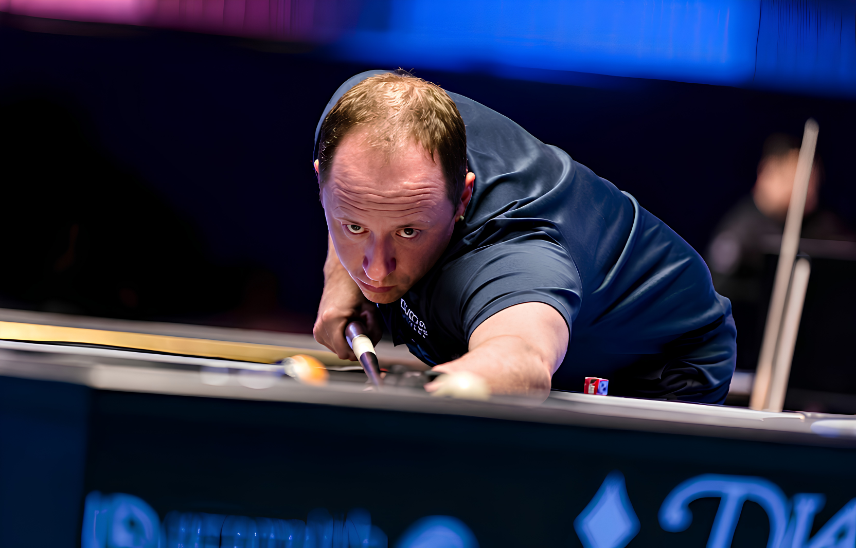 Shane Van Boening down on a shot