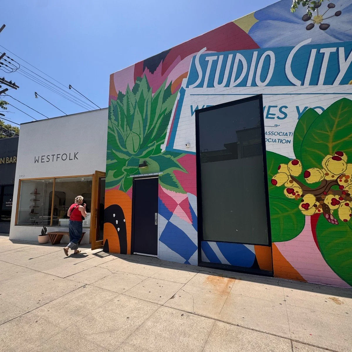 Colorful Studio City mural along Ventura Boulevard