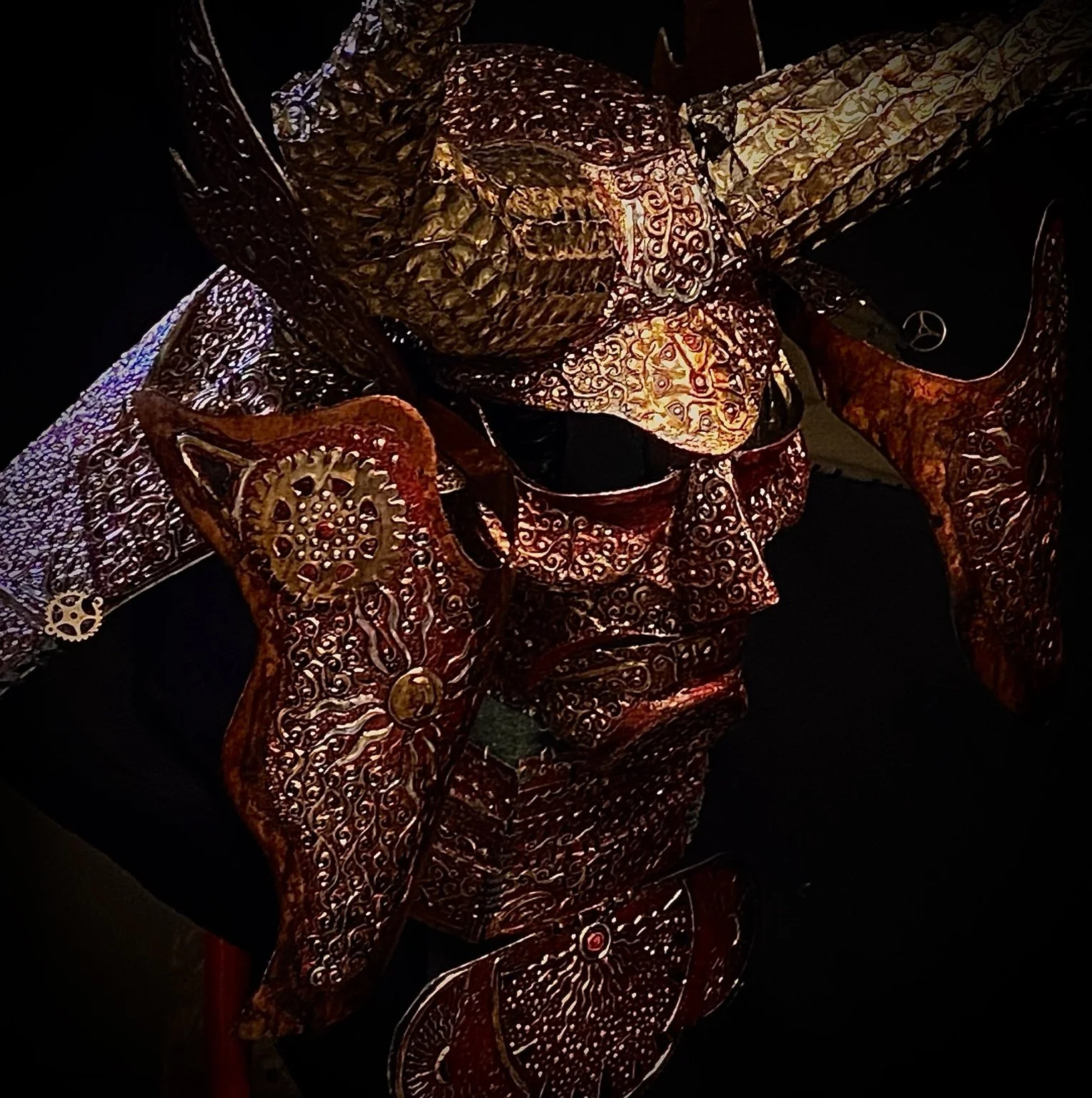 Additional view of the same sculpture